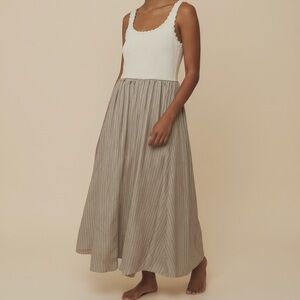 NWOT- Mine Cream Scalloped Edge Top